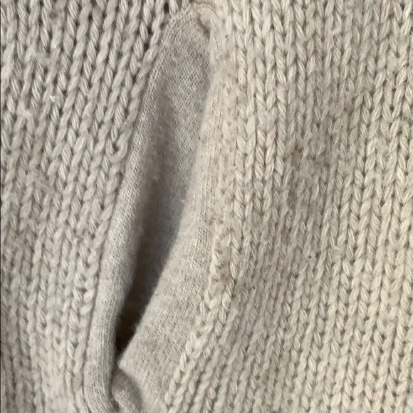 Long v neck heavy sweater made in Italy - Picture 3 of 5